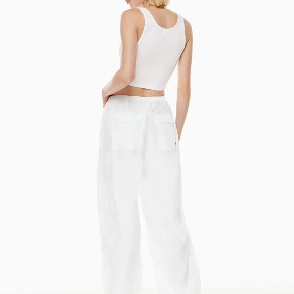 TNA Scoopneck Ribbed Cropped Tank - Picture 2 of 6